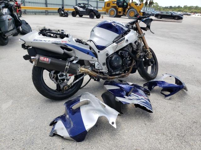2004 SUZUKI GSX1300 R - JS1GW71A342100238