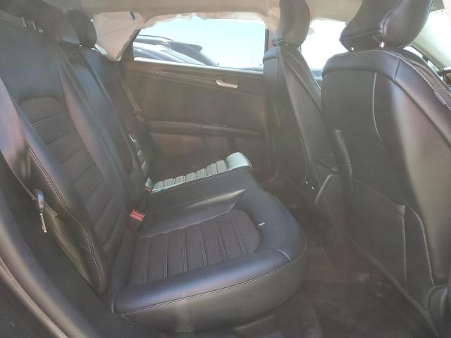 3FA6P0T93JR220952 Ford FUSION SE