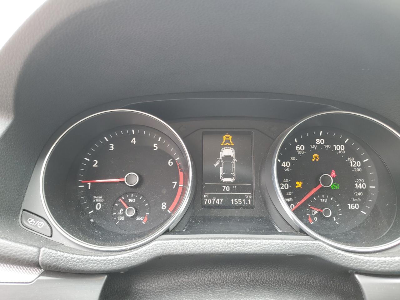 1VWAA7A37JC030371 2018 Volkswagen Passat S