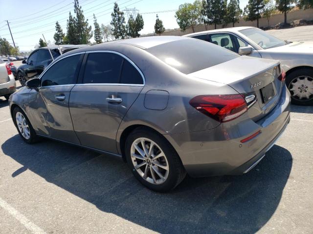 WDD3G4EB2KW027782 Mercedes-Benz A 220