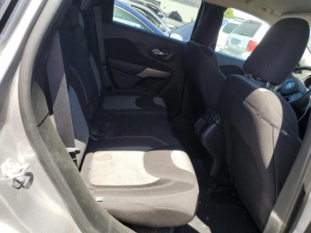 1C4PJMCB2JD543456 Jeep Cherokee Latitude