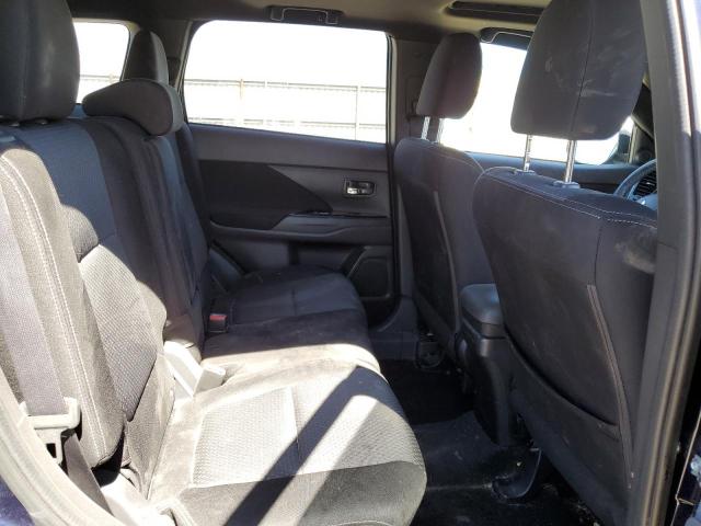JA4AD3A39JZ018877 Mitsubishi Outlander Se