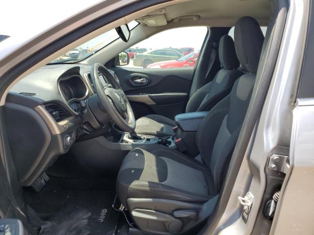 1C4PJLCB9JD615733 Jeep Cherokee Latitude