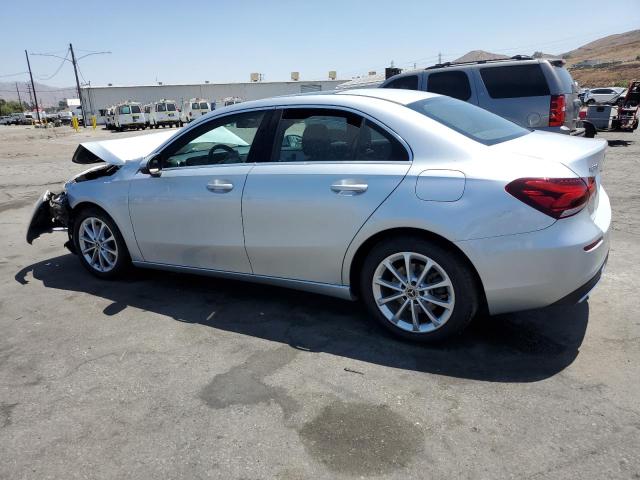 W1K3G4EB5LJ202444 Mercedes-Benz A 220