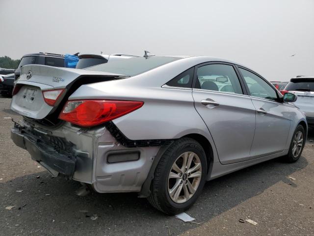 VIN: 5NPEB4AC9DH768259 Auction: COPART Lot: 59792073 Location: PA - PHILADELPHIA 5NPEB4AC9DH768259 HYUNDAI SONATA 2013 SILVER Photo 3