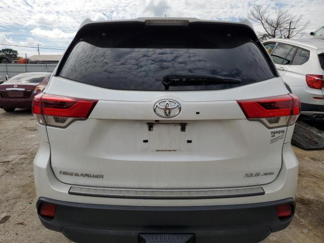 VIN 5TDJZRFH3HS427516 2017 Toyota Highlander, SE no.6