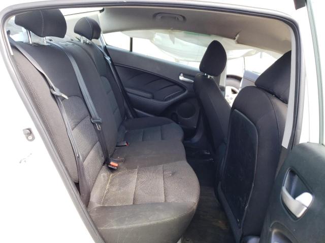 3KPFK4A74JE231404 KIA FORTE LX