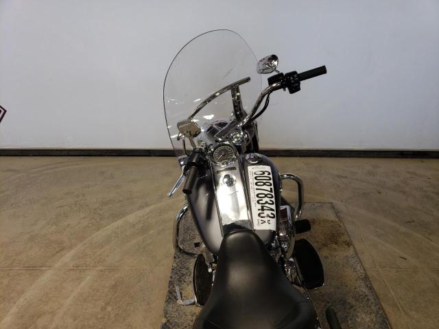 2022 HARLEY-DAVIDSON FLHR - 1HD1FBC13NB637400