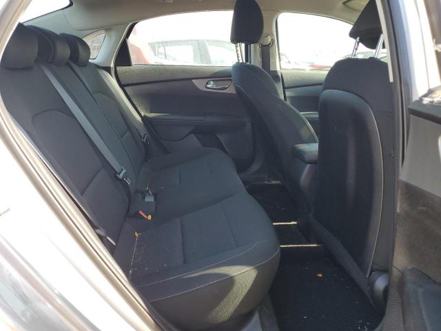 3KPF24AD3ME406459 KIA FORTE FE