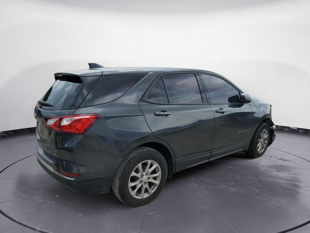 2GNAXHEV7J6119067 2018 Chevrolet Equinox Ls