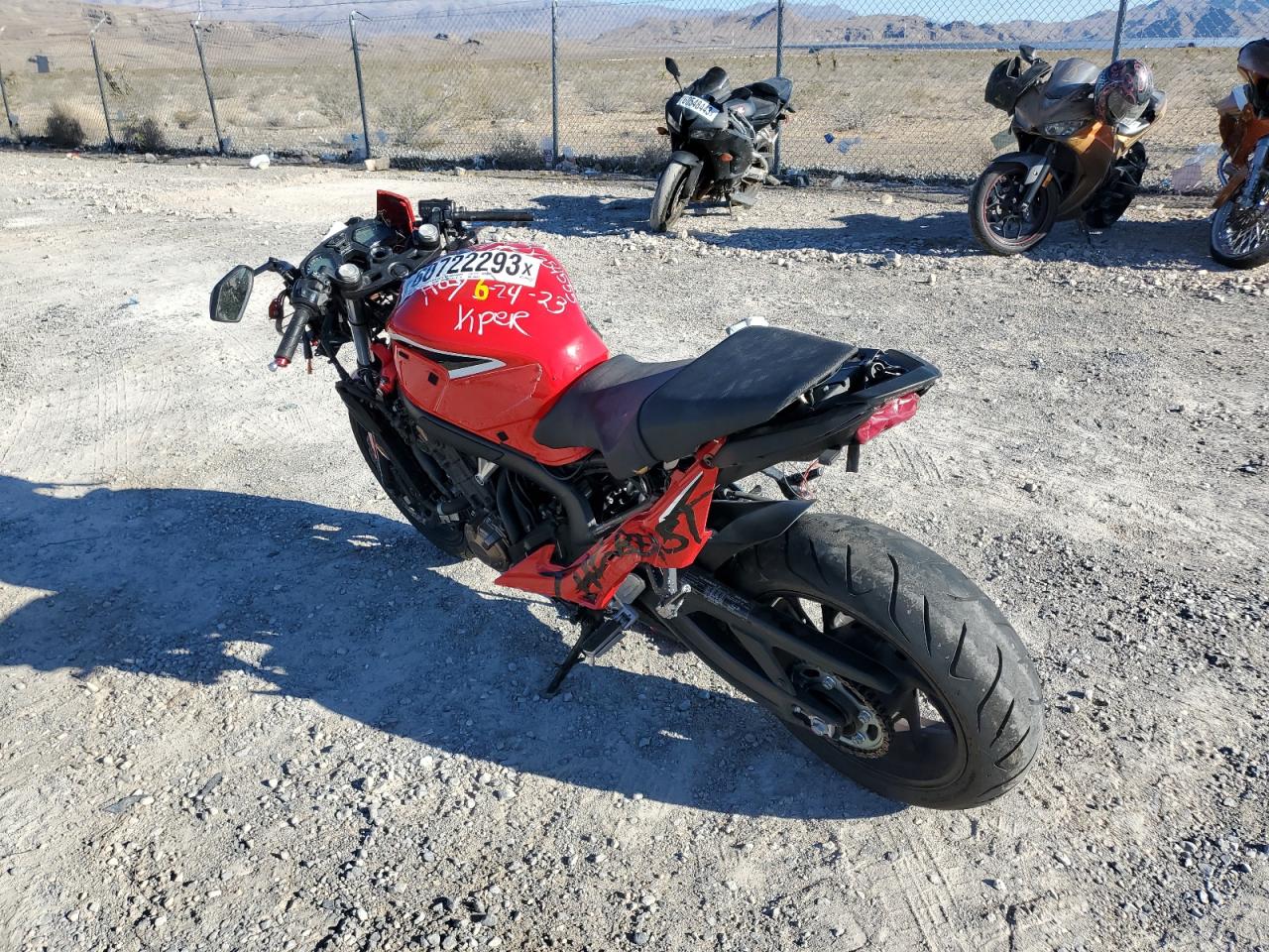 MLHRC7409J5400447 2018 Honda Cbr650 F