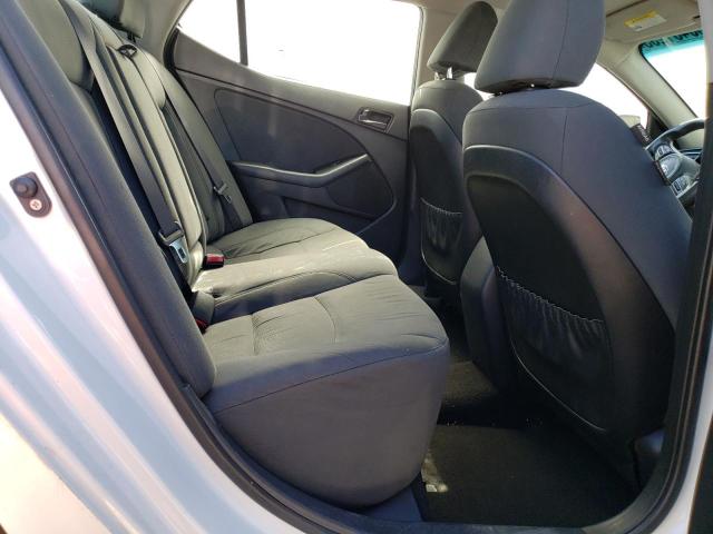 KNAGM4A7XF5615833 KIA Optima Lx