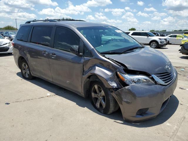 VIN 5TDKK3DC5FS564015 2015 Toyota Sienna, LE no.4