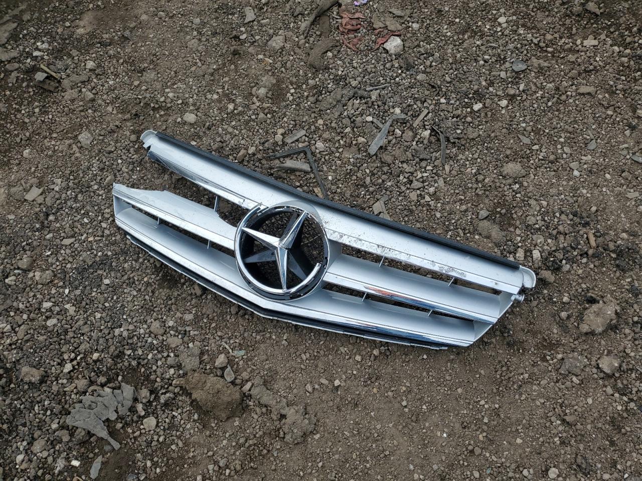 WDDGF8BB5BR139121 2011 Mercedes-Benz C 300 4Matic