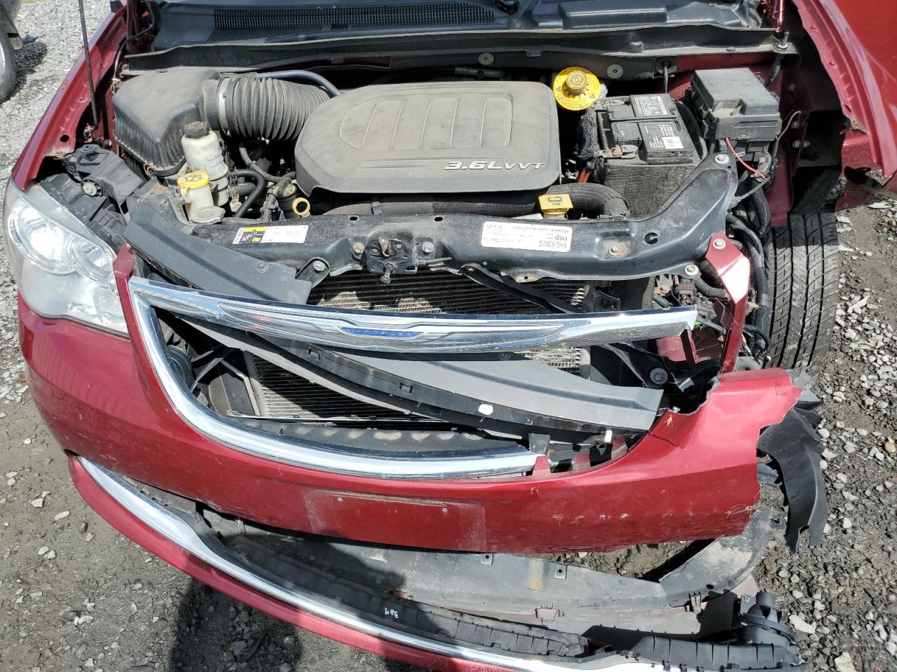 2C4RC1JG8GR111279 2016 Chrysler Town & Country Limited