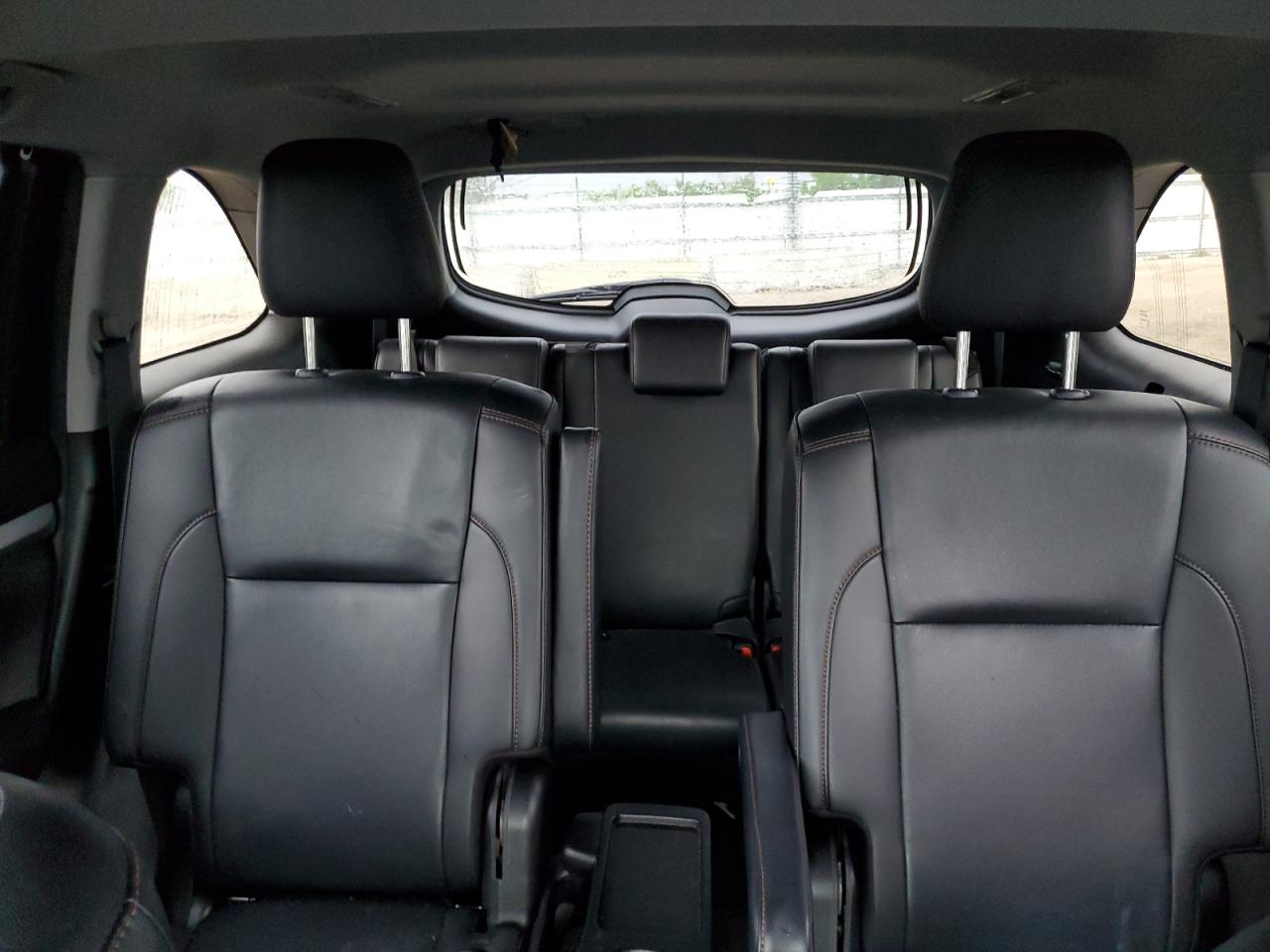 5TDKZRFH6KS332685 2019 Toyota Highlander Se