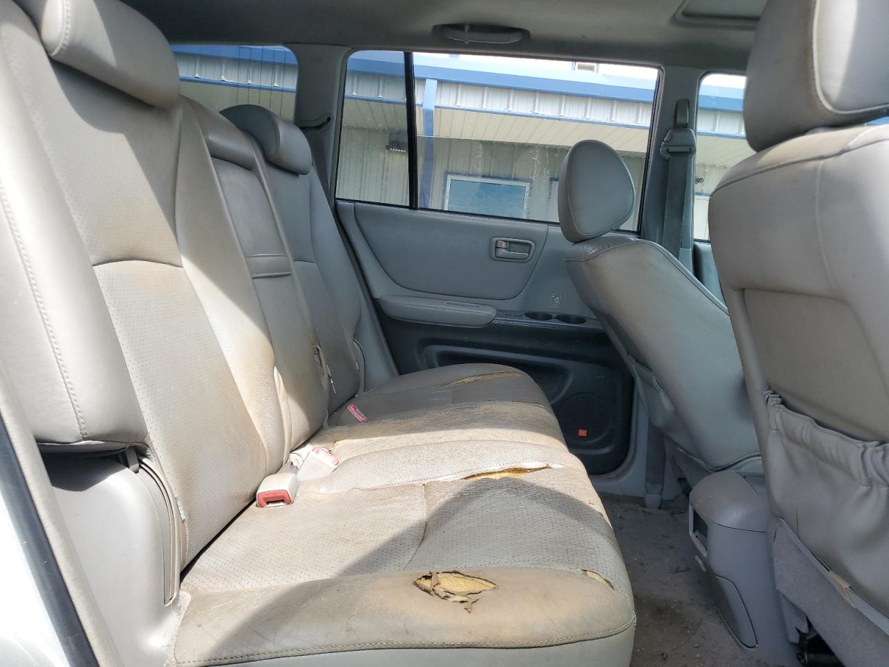 JTEEP21A040010985 2004 Toyota Highlander