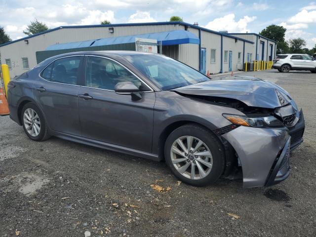 VIN 4T1G11AK5NU017213 2022 Toyota Camry, SE no.4