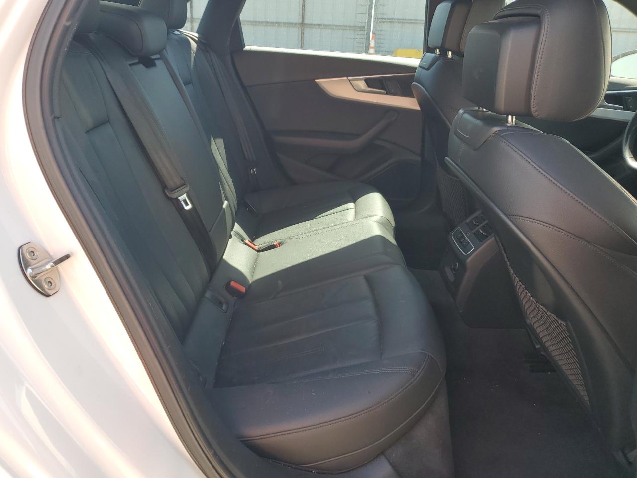 WAULNAF40HN015933 2017 Audi A4 Premium Plus