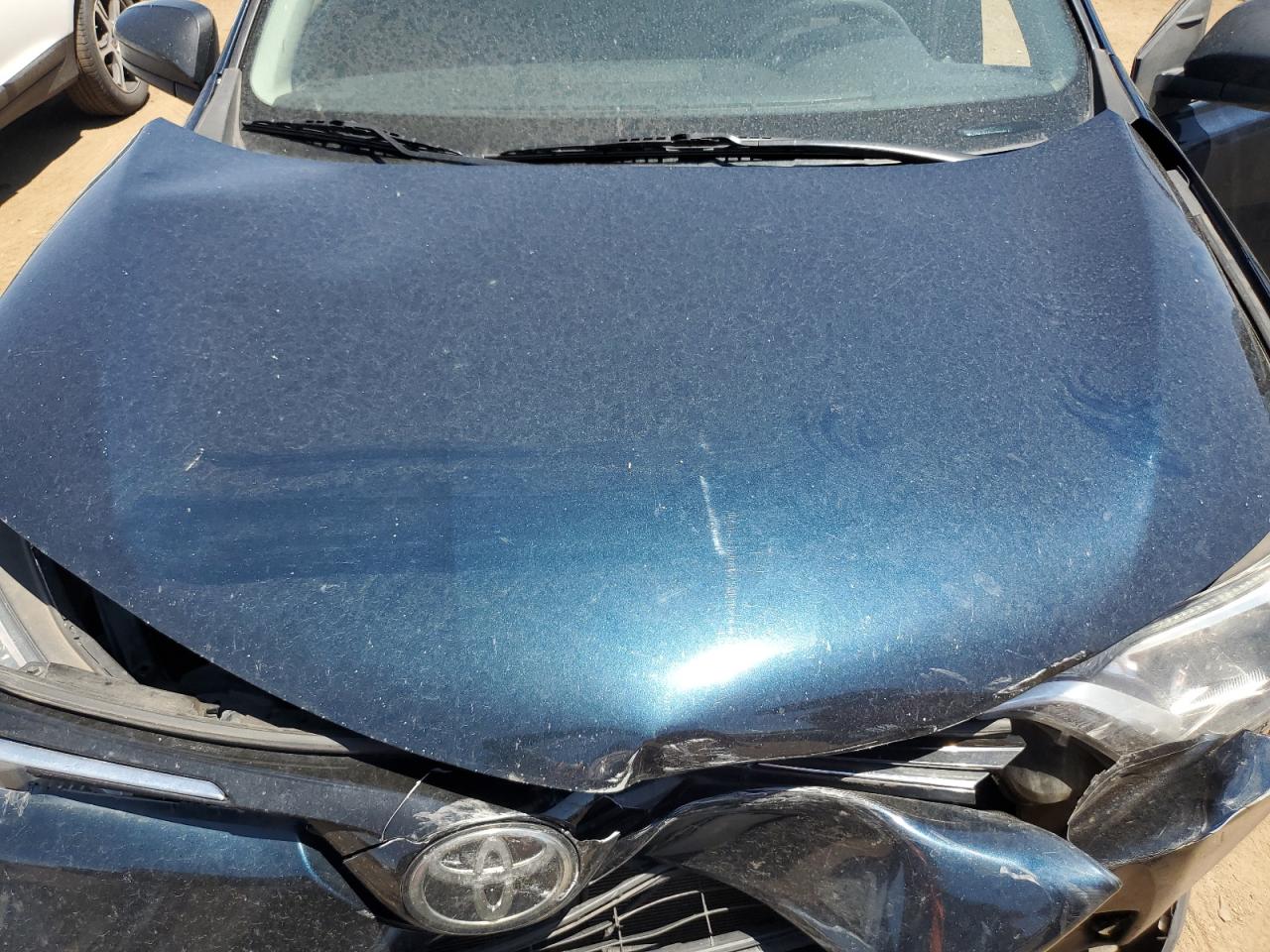 JTMBFREVXHJ166788 2017 Toyota Rav4 Le