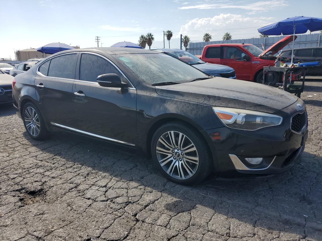 2014 Kia Cadenza Premium vin: KNALN4D74E5127435