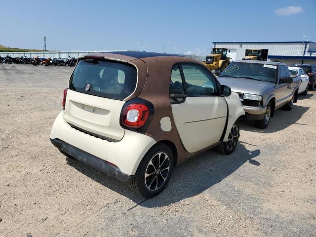 VIN WMEFJ5DA8GK050328 2016 Smart Fortwo no.3