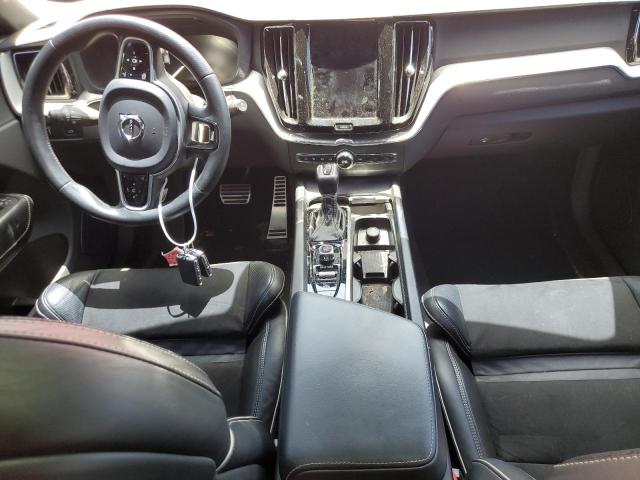 2018 VOLVO XC60 T6 R- YV4A22RM2J1075923