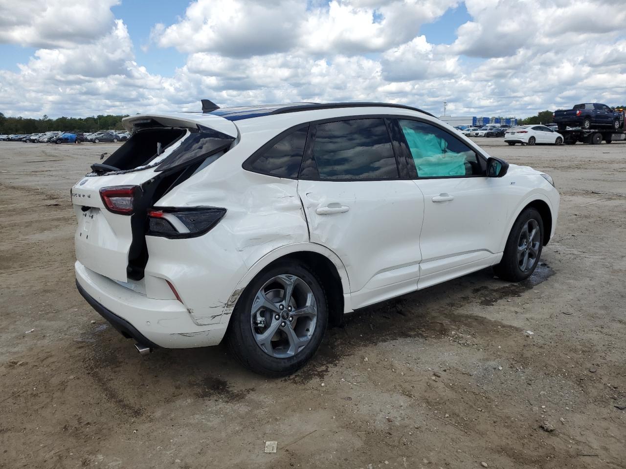 Lot #2696642076 2023 FORD ESCAPE ST