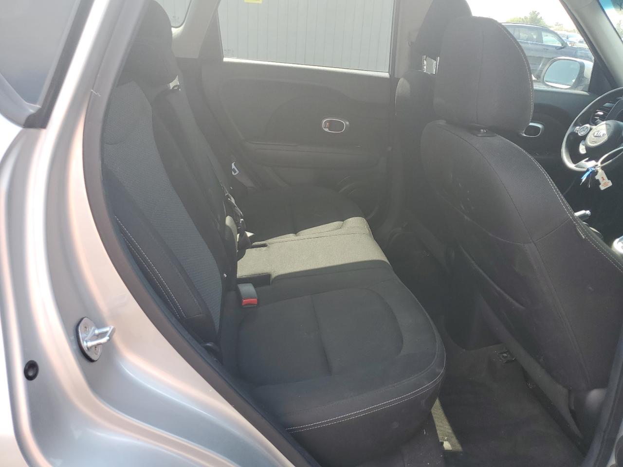 KNDJP3A59H7482224 2017 Kia Soul +