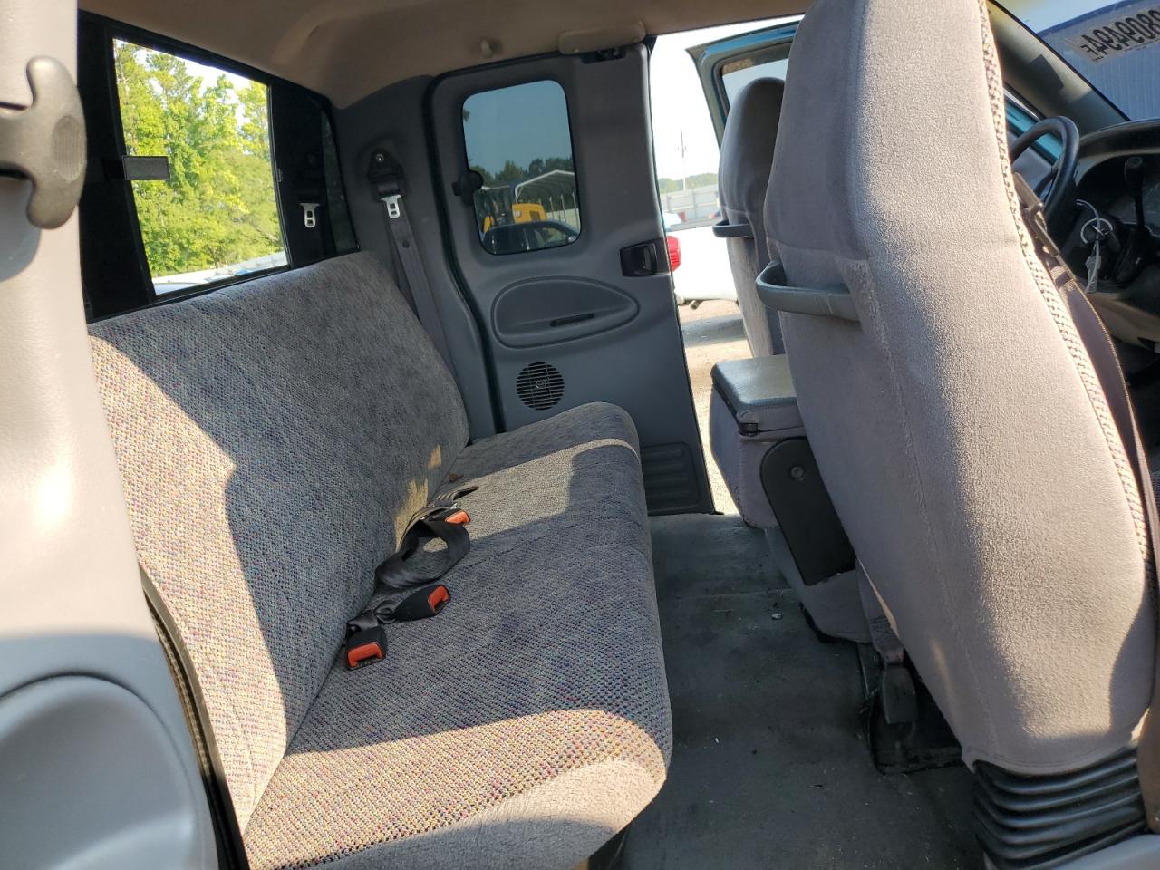 1B7KF23W6XJ552142 1999 Dodge Ram 2500