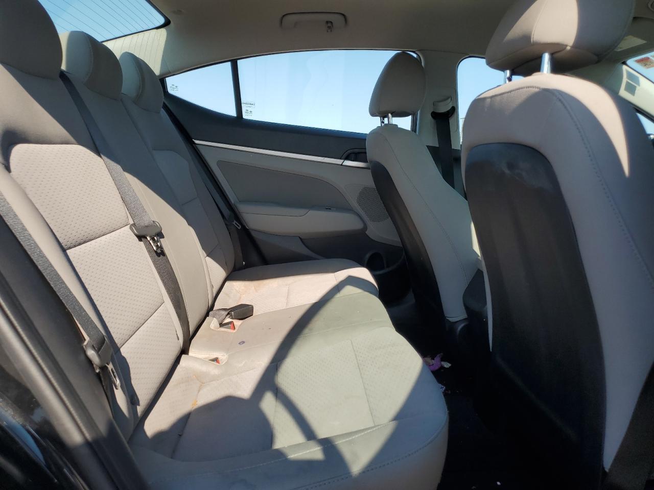 5NPD84LF5KH479944 2019 Hyundai Elantra Sel