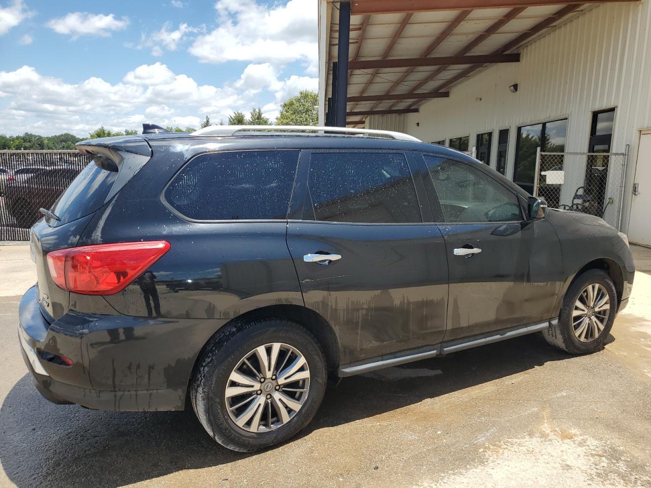 2019 Nissan Pathfinder S vin: 5N1DR2MM6KC641828