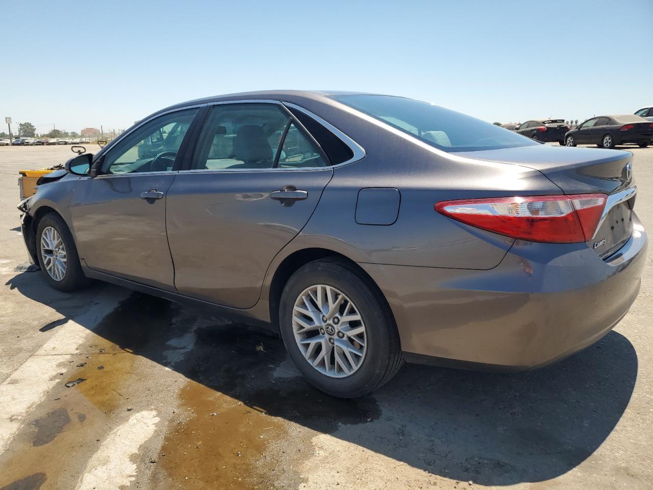 2016 Toyota Camry Le vin: 4T1BF1FK9GU209841