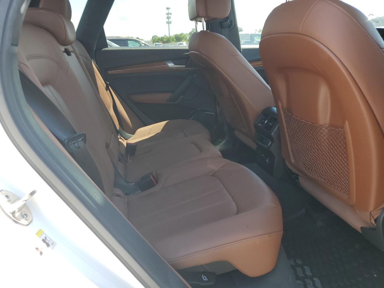 WA1AAAFY8M2114126 2021 Audi Q5 Premium