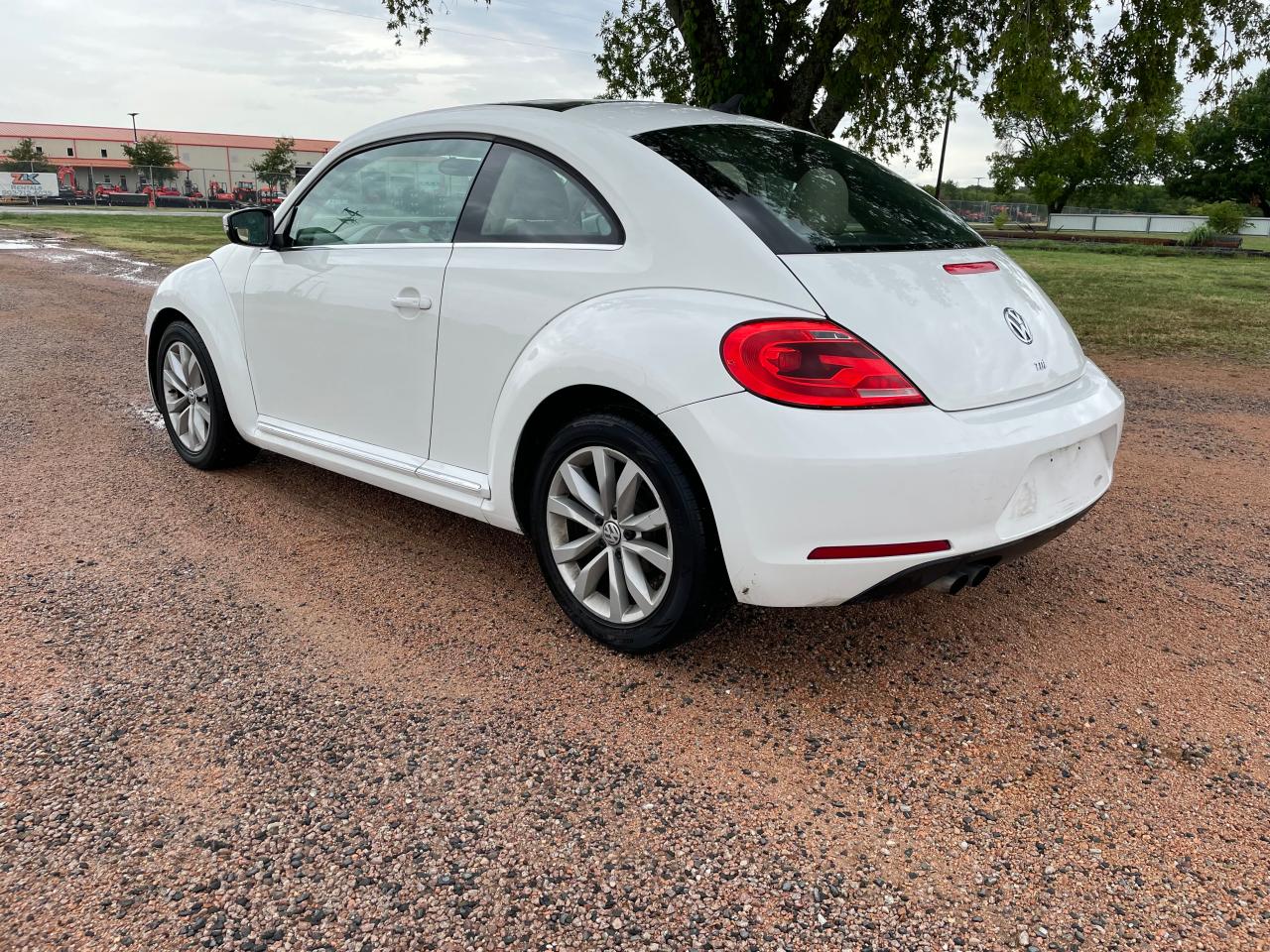 2013 Volkswagen Beetle vin: 3VWJL7AT9DM674404