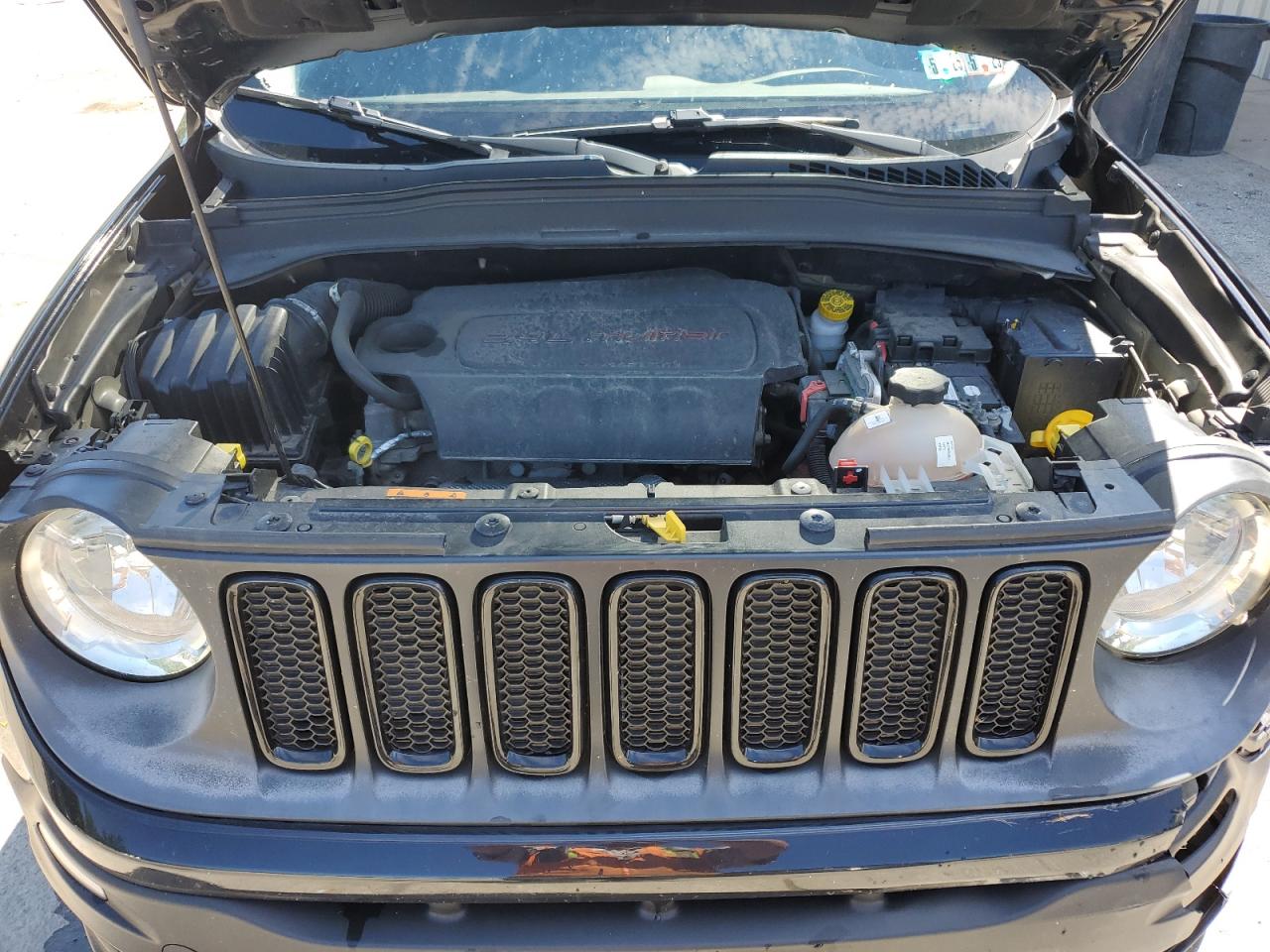 ZACCJBBT6GPD00739 2016 Jeep Renegade Latitude