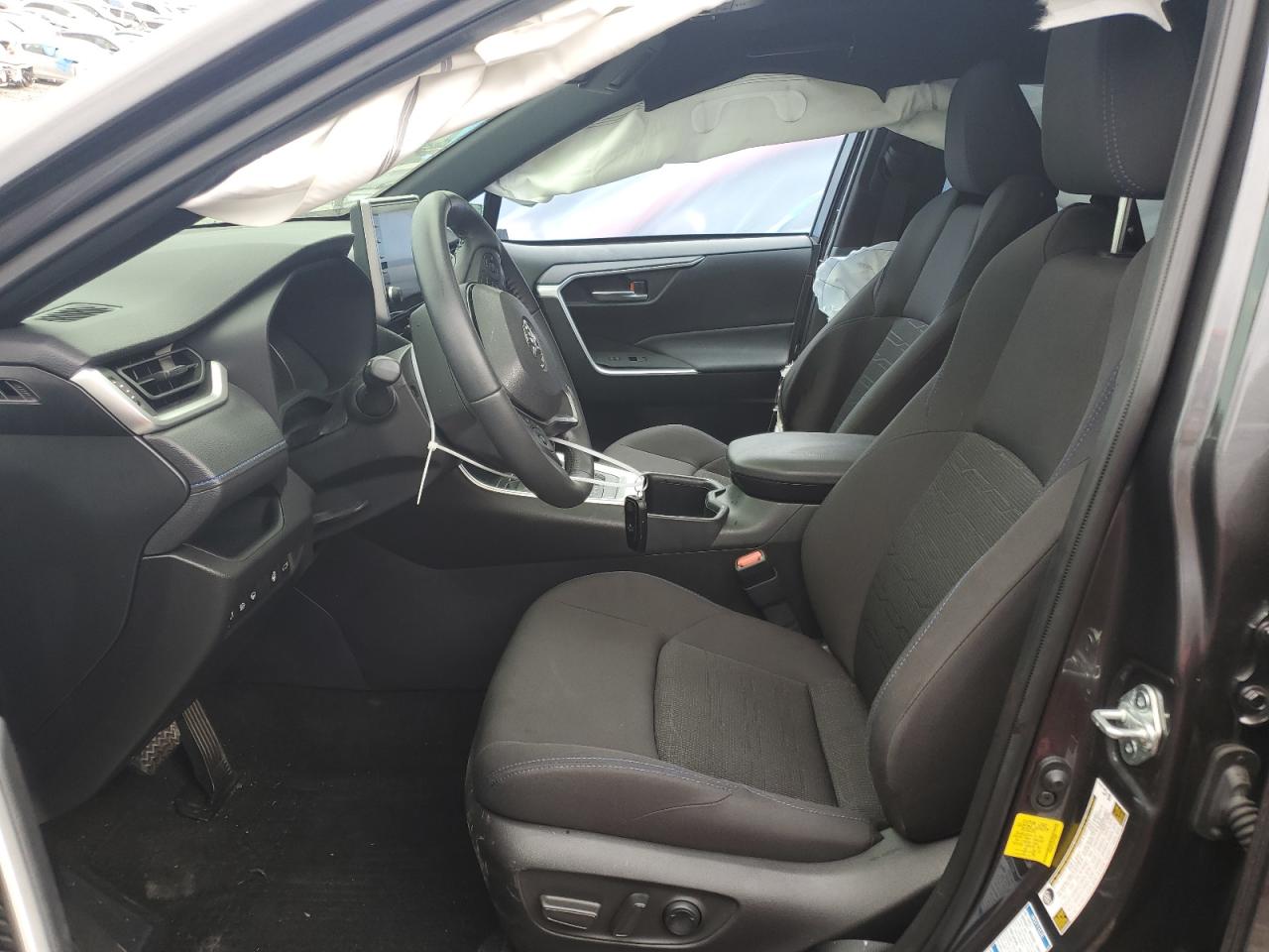 JTM16RFV2NJ015692 2022 Toyota Rav4 Se