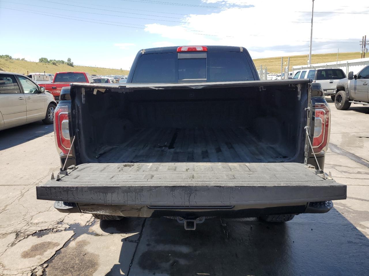 3GTU2PEJ4JG362318 2018 GMC Sierra K1500 Denali