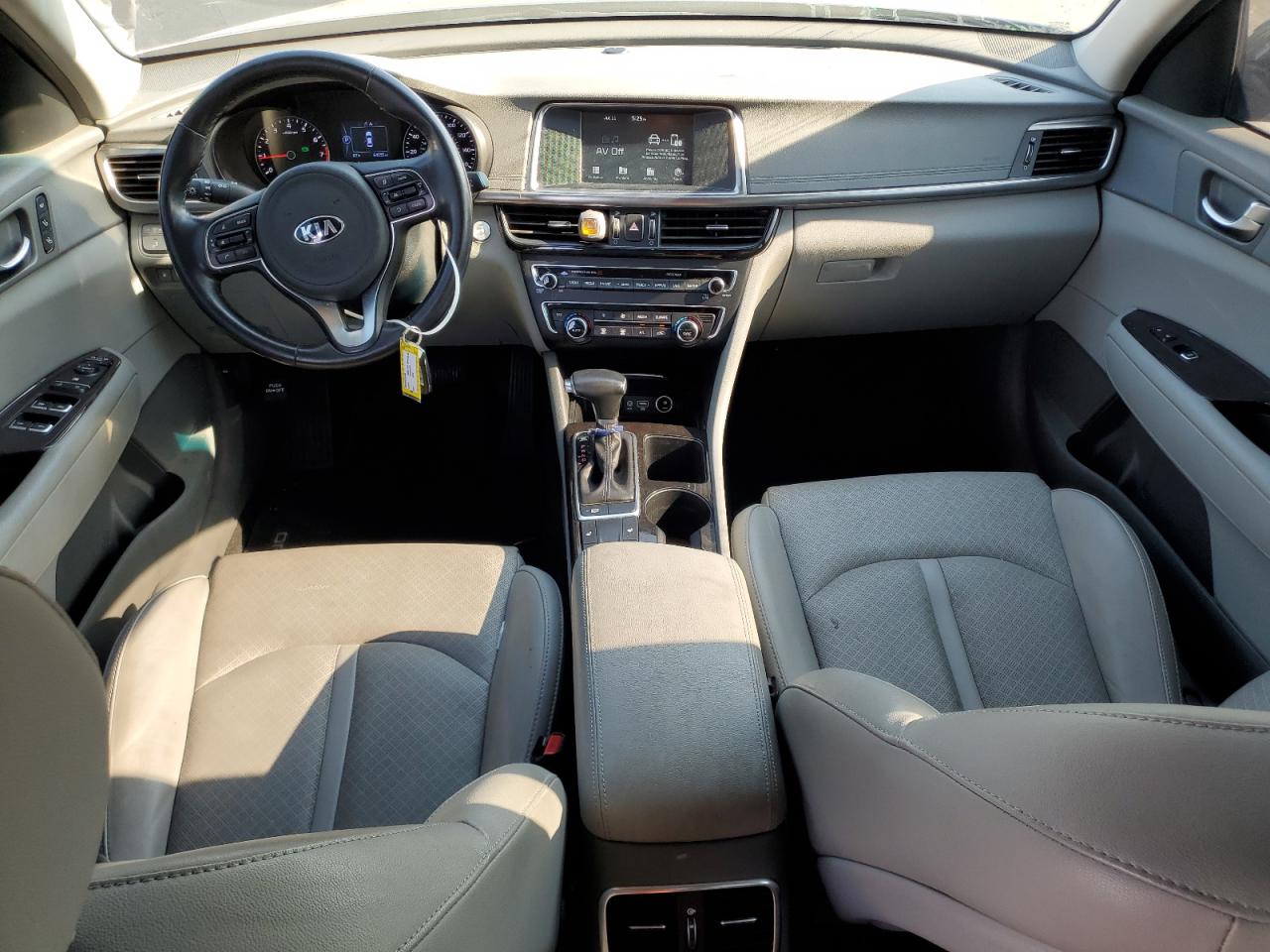 5XXGU4L38JG237609 2018 Kia Optima Ex