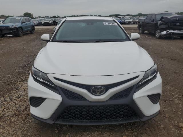 VIN 4T1B11HK5JU148281 2018 Toyota Camry, L no.5