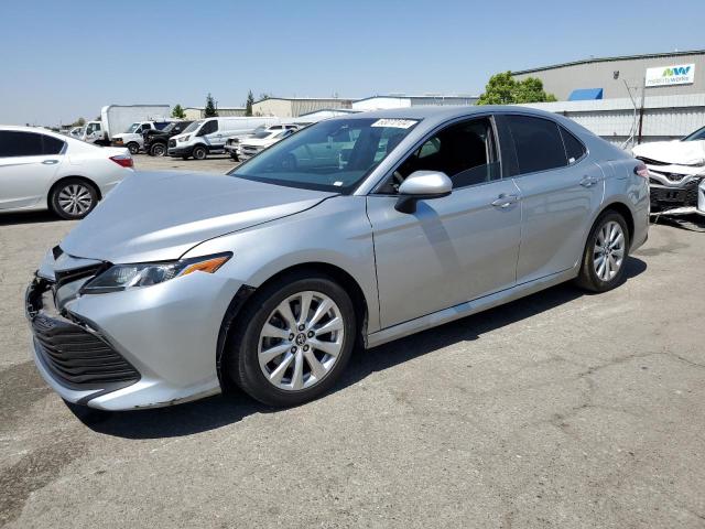 VIN 4T1B11HKXJU510637 2018 Toyota Camry, L no.1