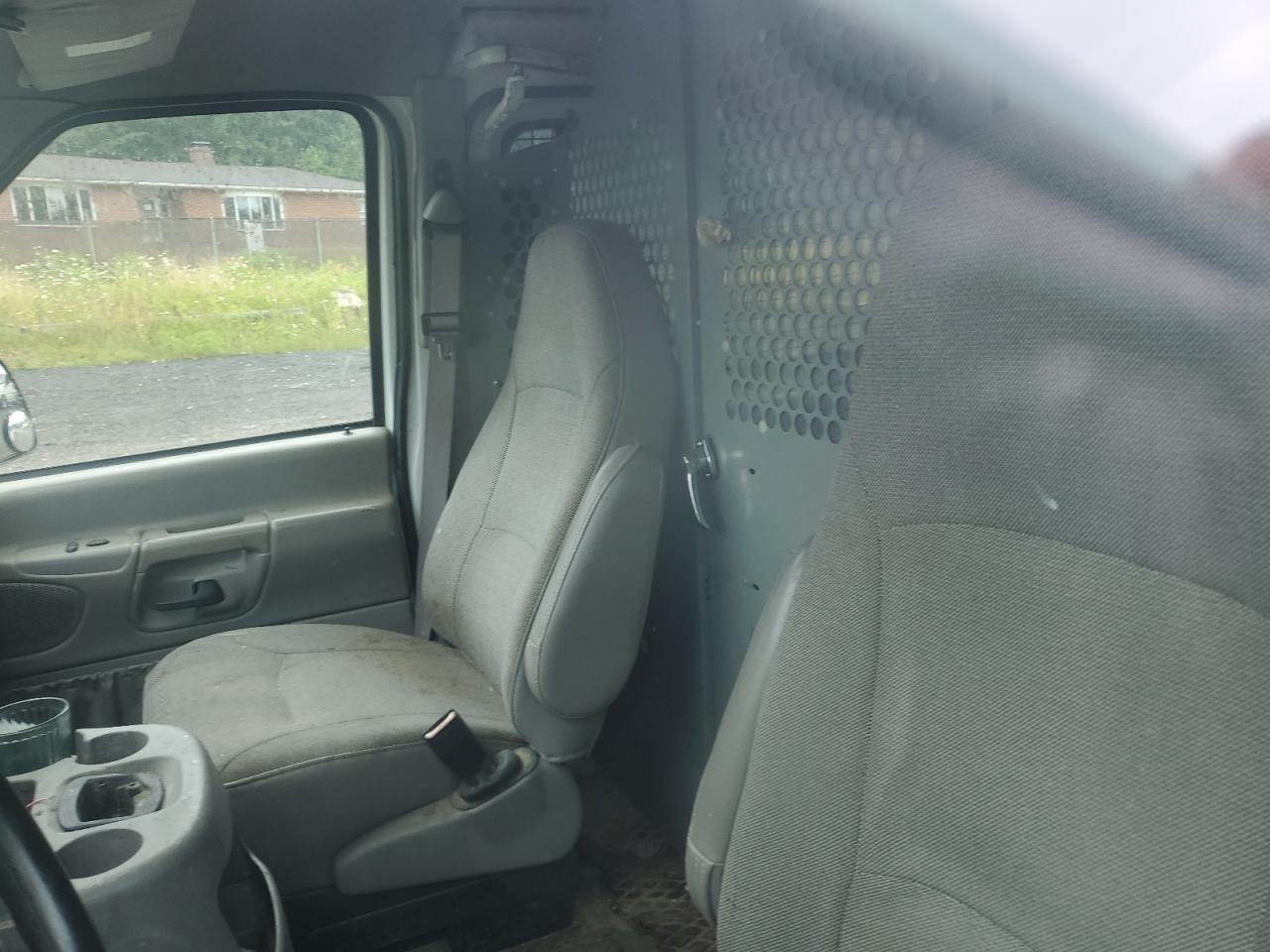 1FTNS24L71HB32482 2001 Ford Econoline E250 Van