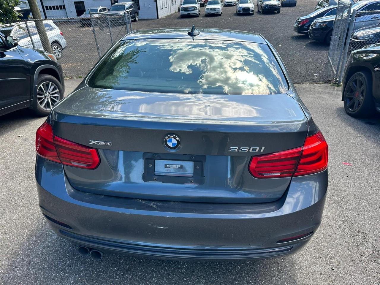 2017 BMW 330 Xi vin: WBA8D9C31HA005406