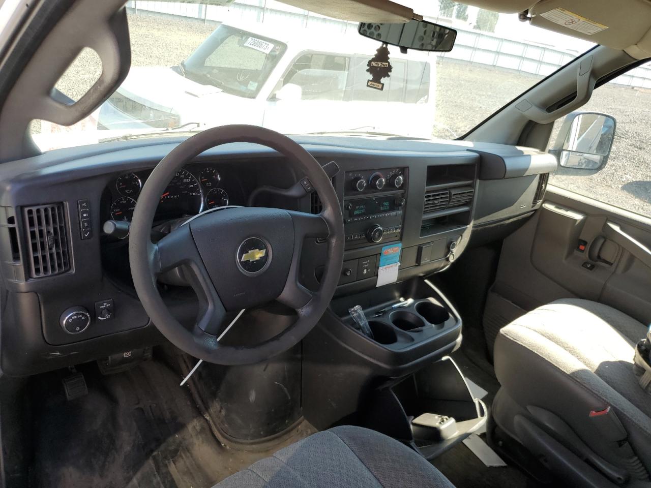 1GCWGBFF2H1253887 CHEVROLET EXPRESS 2017