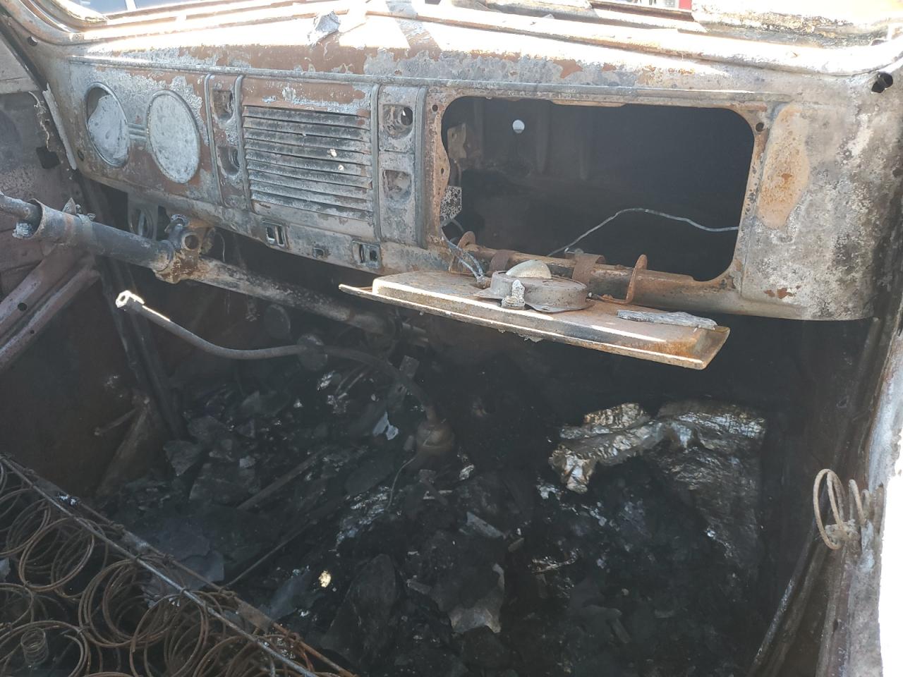 5123046 1939 Ford Deluxe