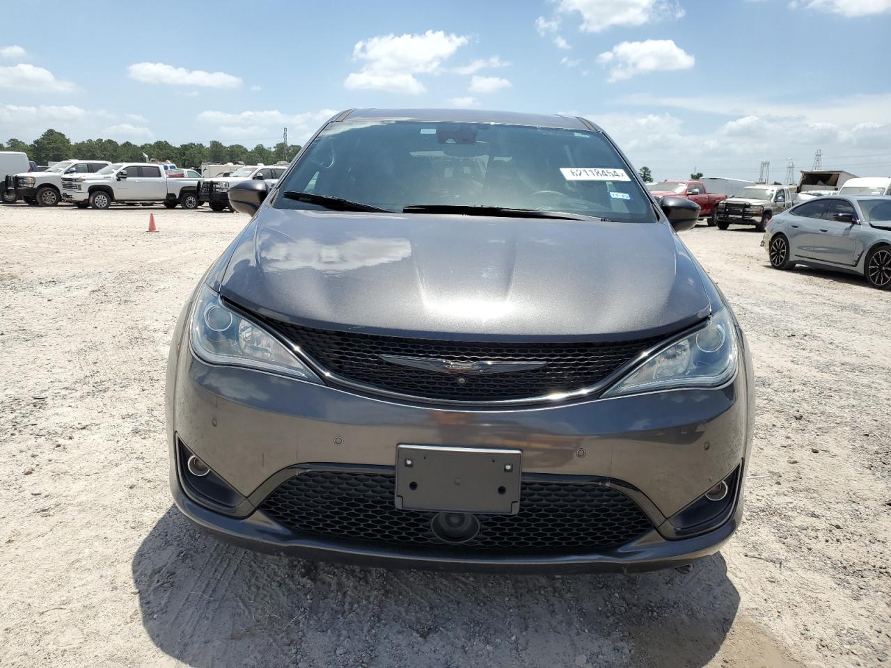 2019 Chrysler Pacifica Touring Plus vin: 2C4RC1FG6KR655684