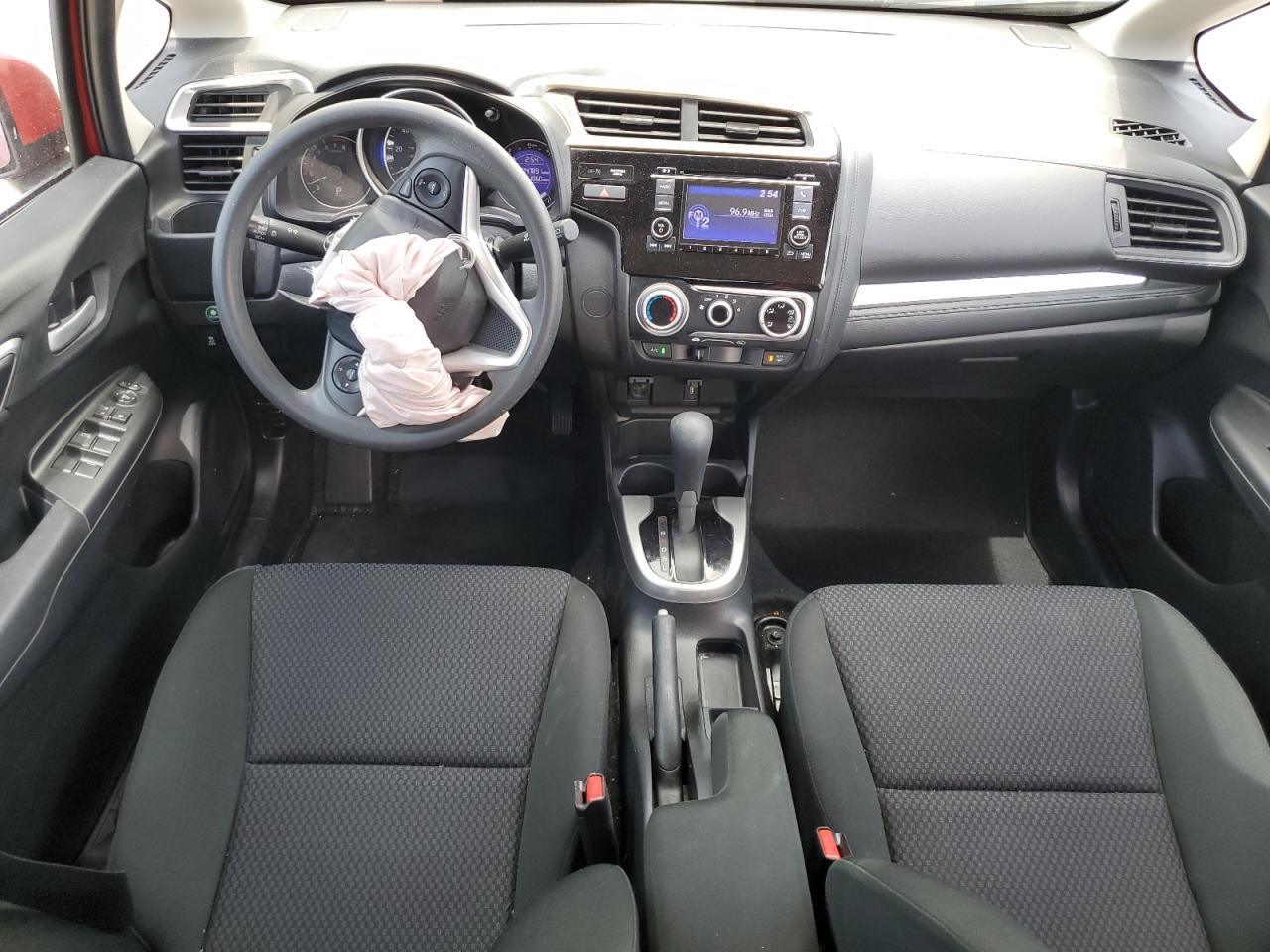 3HGGK5H42KM728370 2019 Honda Fit Lx