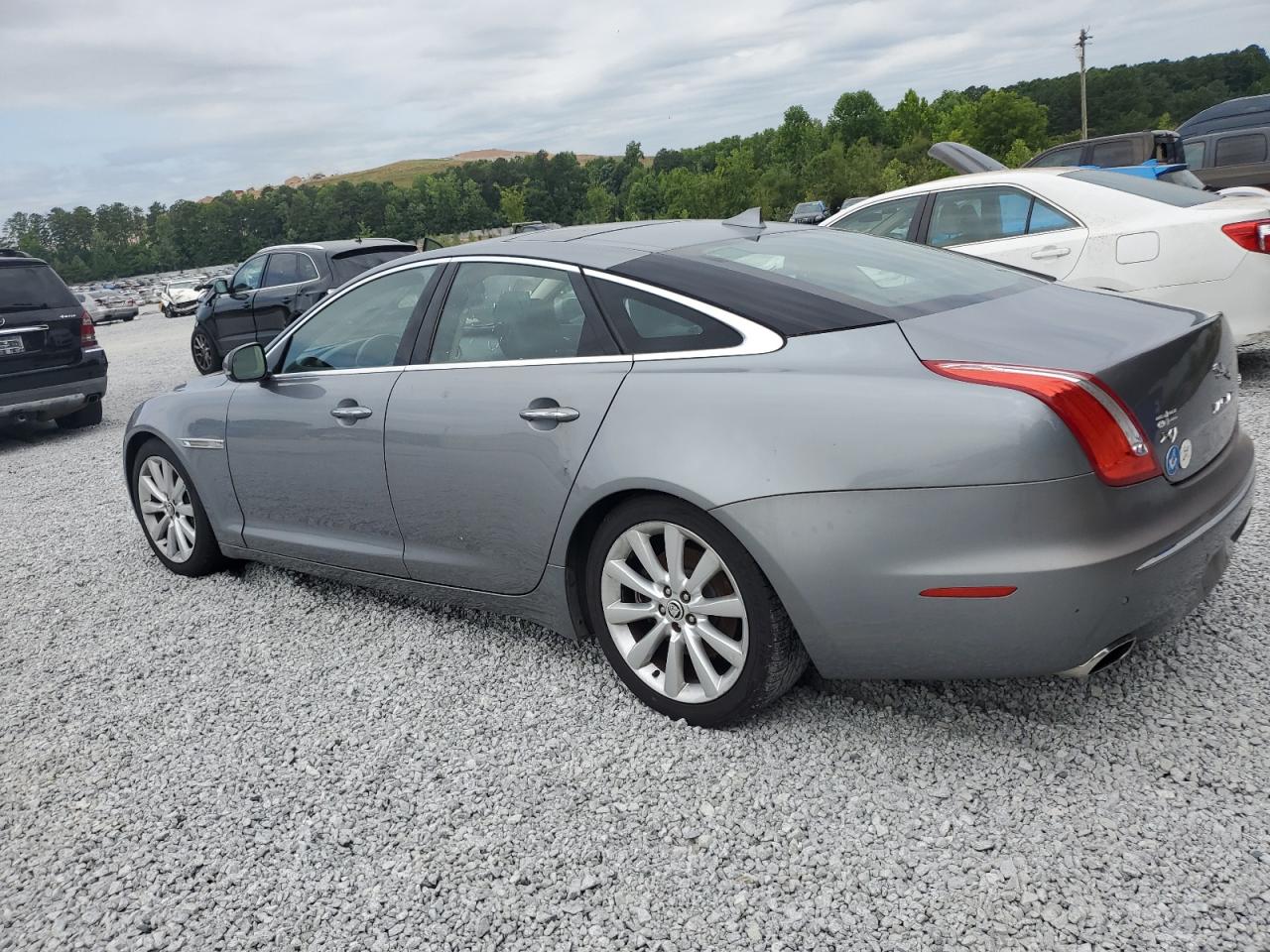 2013 Jaguar Xj vin: SAJWA1C73D8V41350