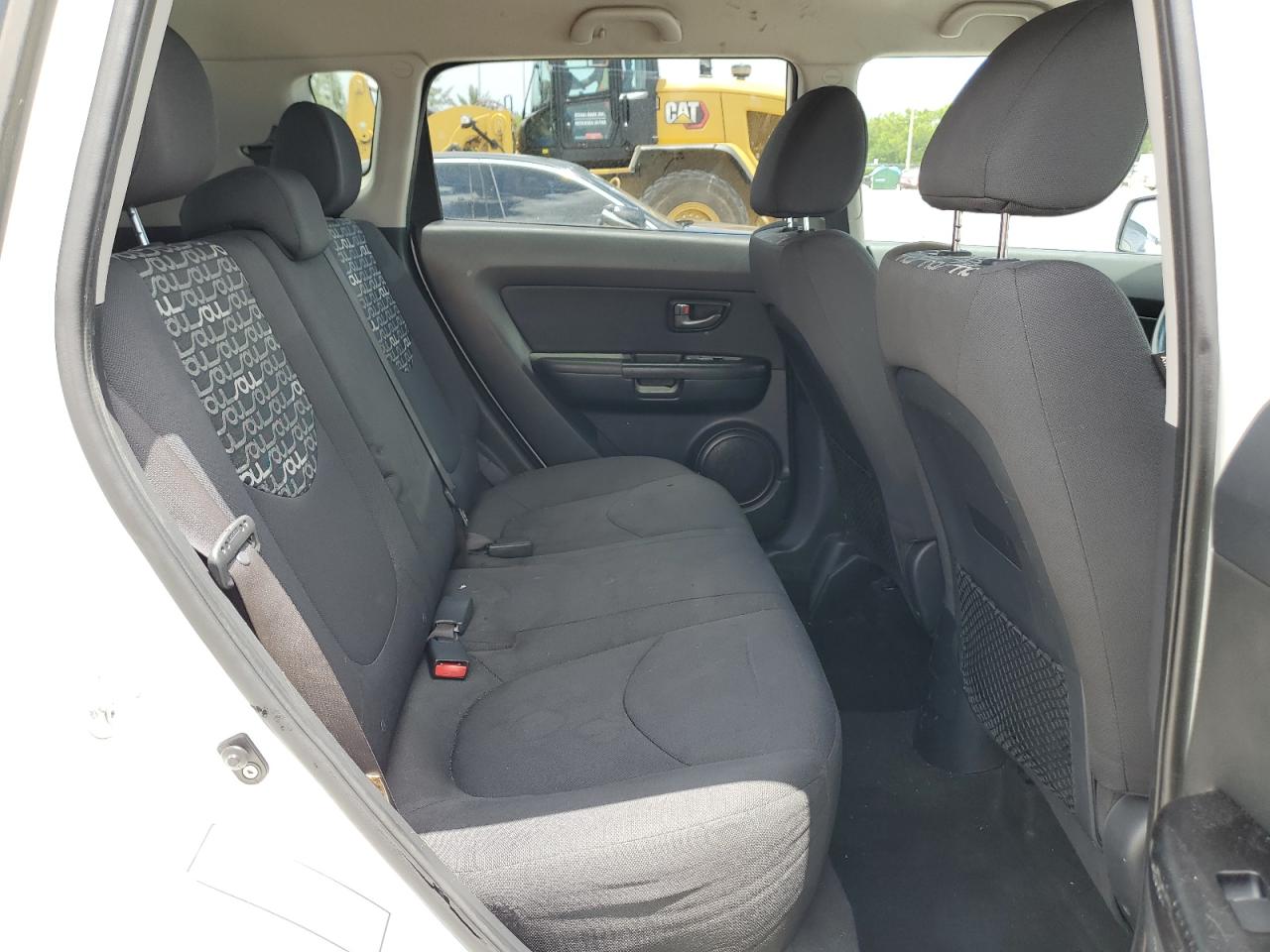 KNDJT2A29B7723332 2011 Kia Soul +