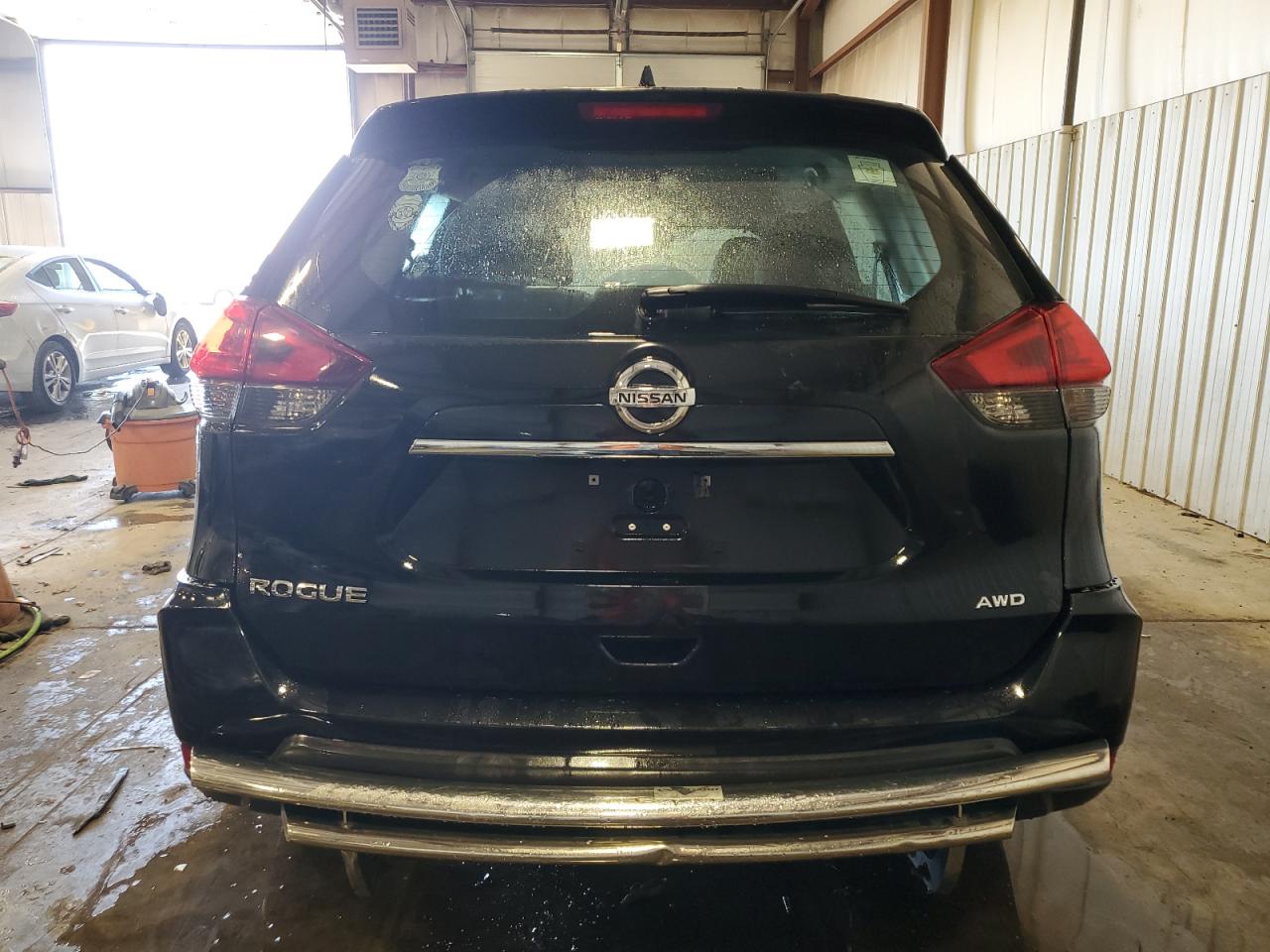 2019 Nissan Rogue S vin: 5N1AT2MV4KC780322